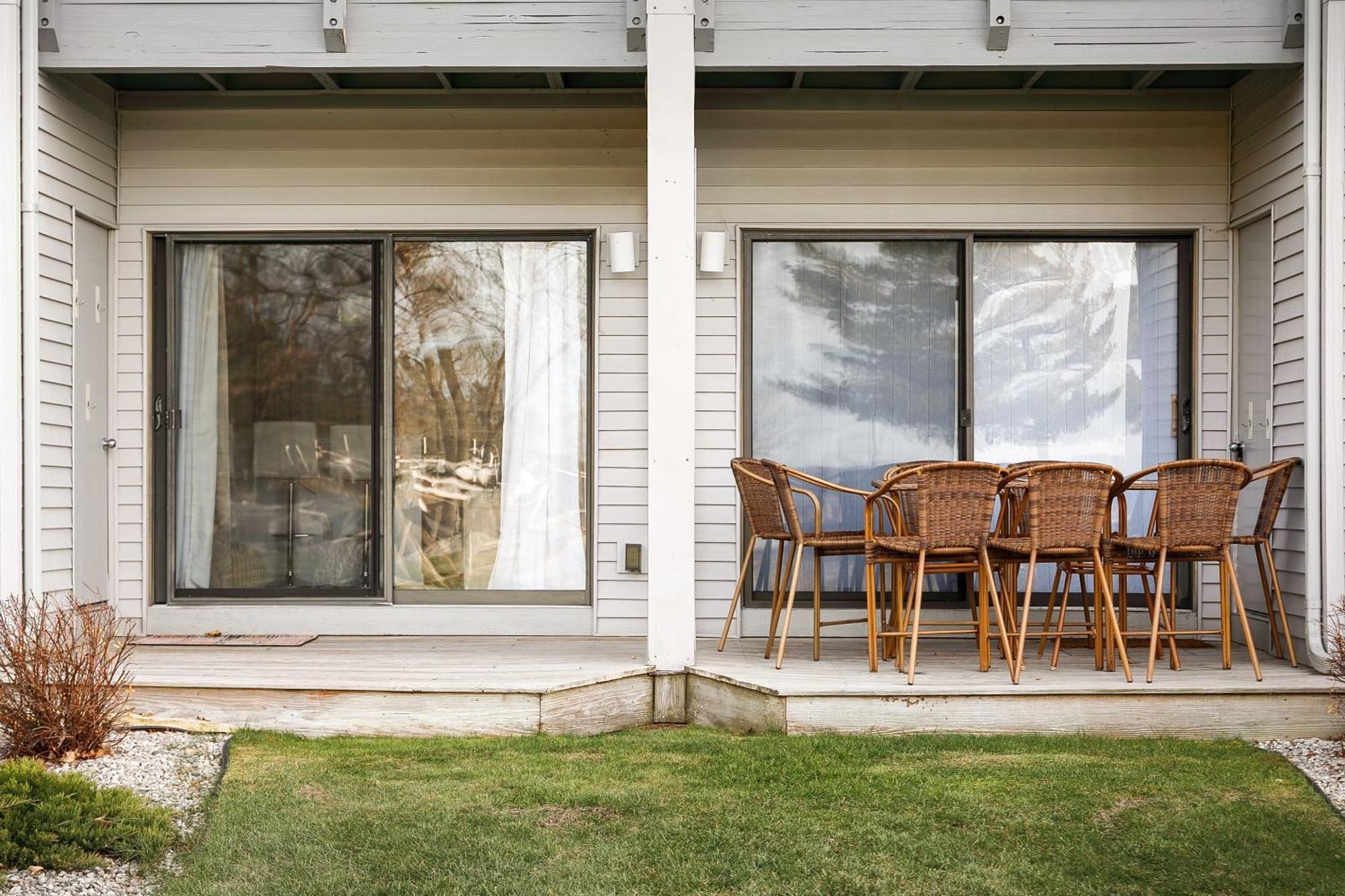 Gorgeous 2 Bedroom Lake View Condo Traverse City Esterno foto